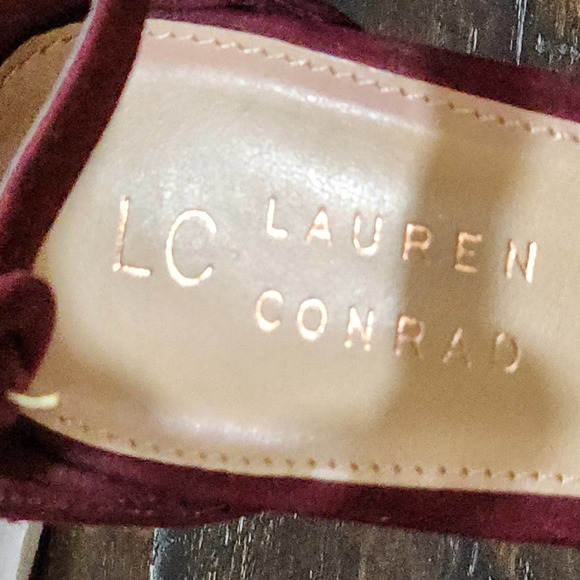 Lauren Conrad burgundy round heel ankle strap size 7 - Picture 6 of 8